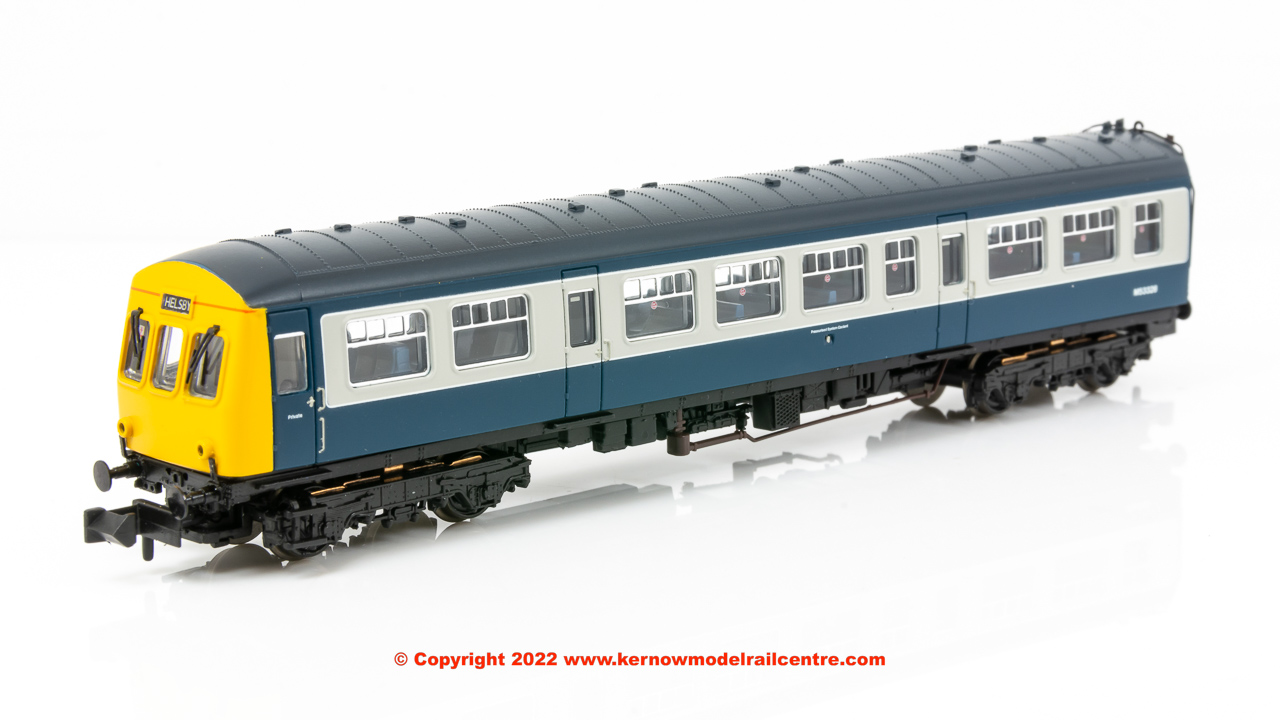 371-506 Graham Farish Class 101 2-Car DMU in BR Blue & Grey livery
